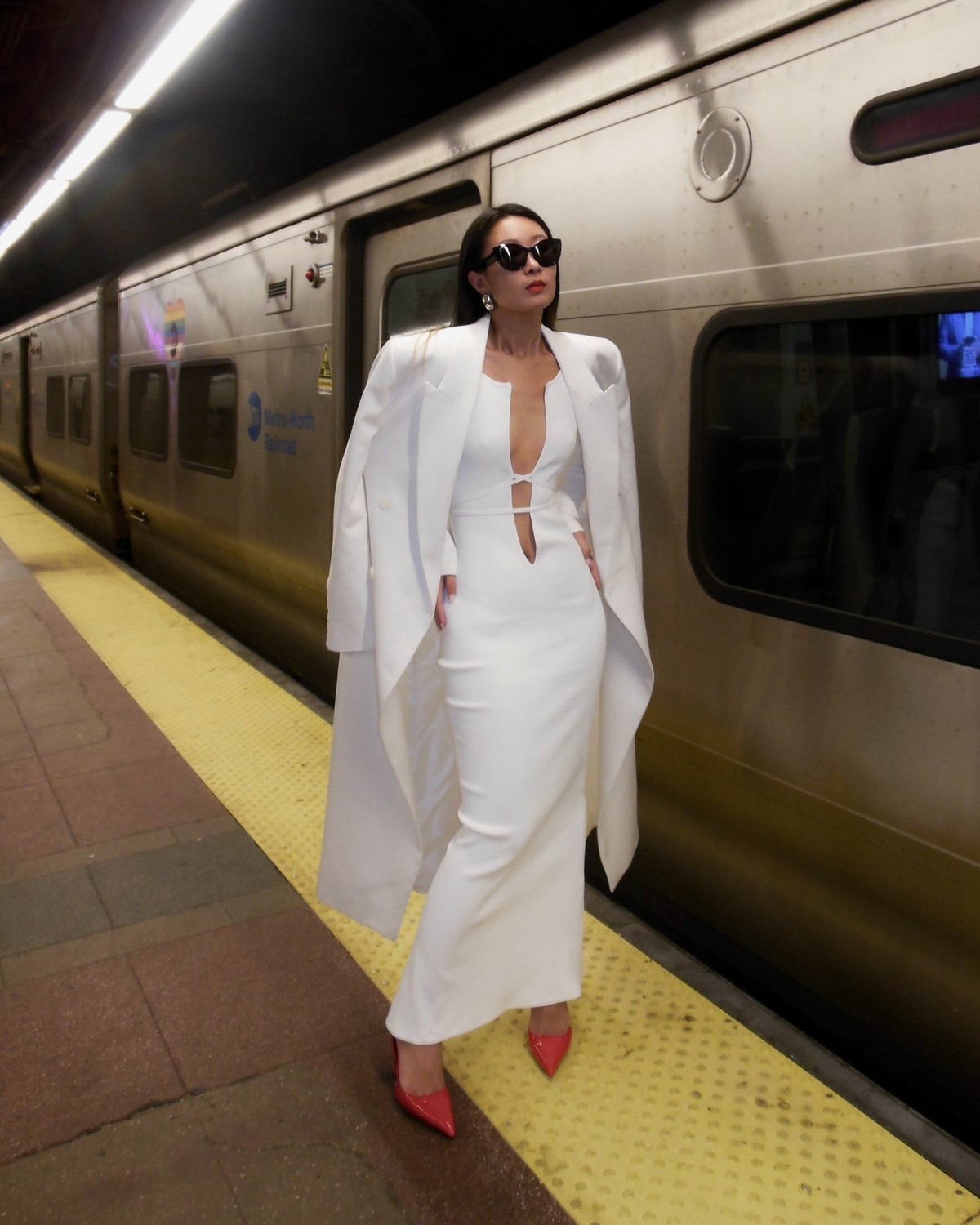 Что надеть на Новый 2027 год: идеи новогодних образов