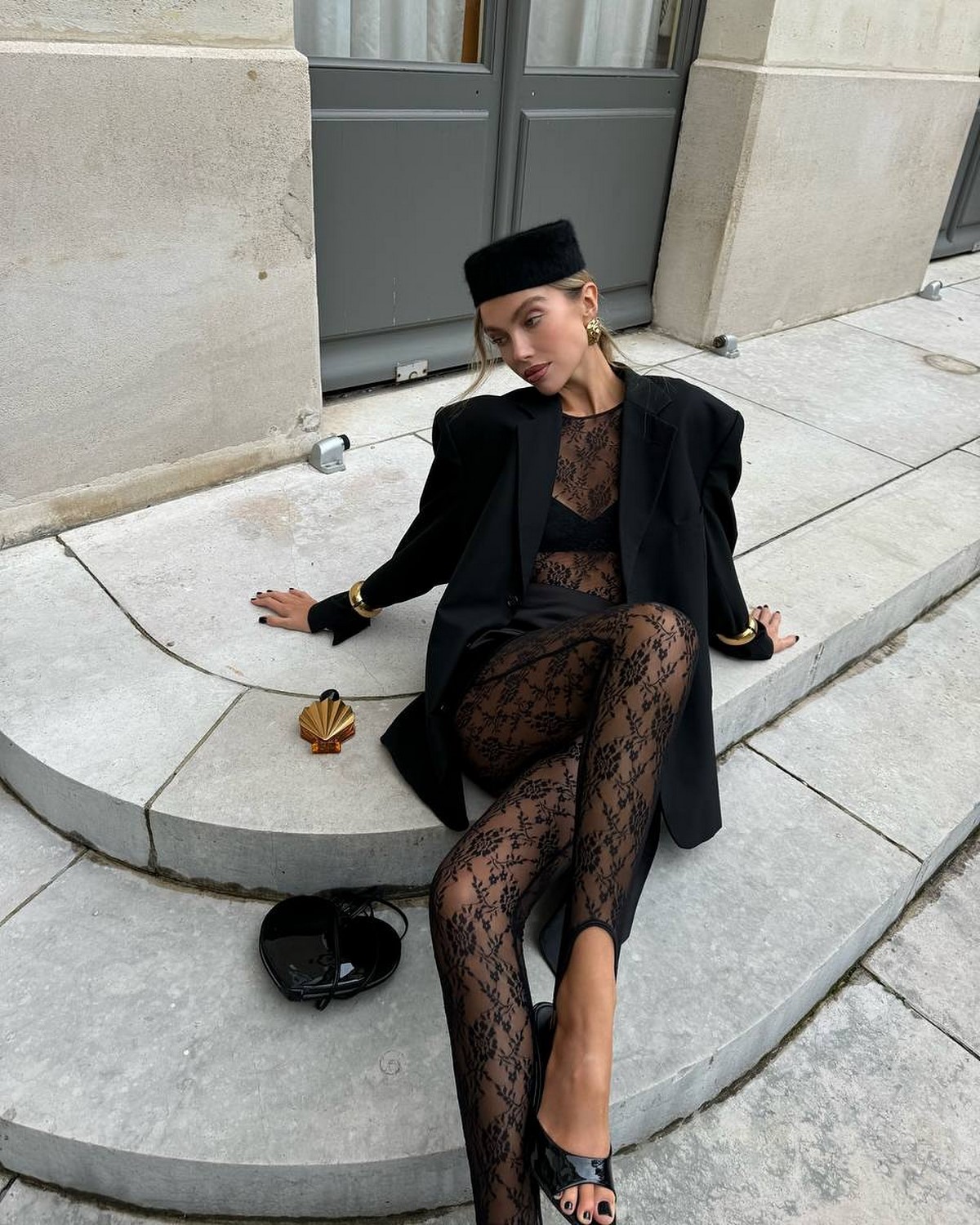 Что надеть на Новый 2027 год: идеи новогодних образов