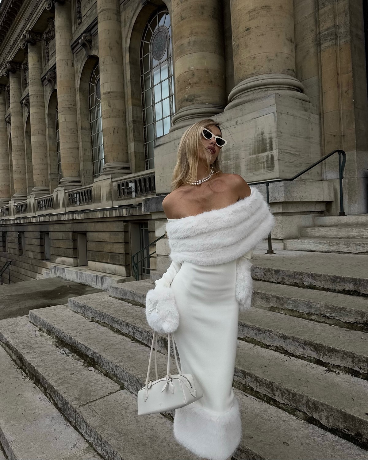 Что надеть на Новый 2027 год: идеи новогодних образов