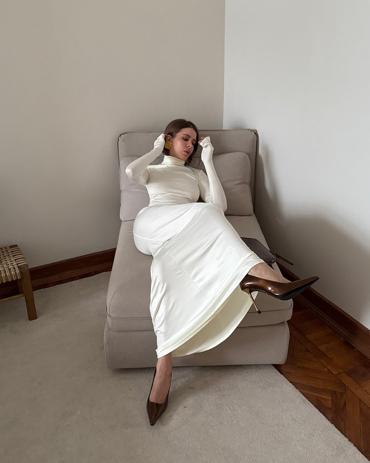 В чем встречать Новый год 2027? Красивые новогодние платья